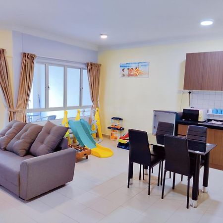 Jojo Homestay Tiara Residence Desaru Bagian luar foto